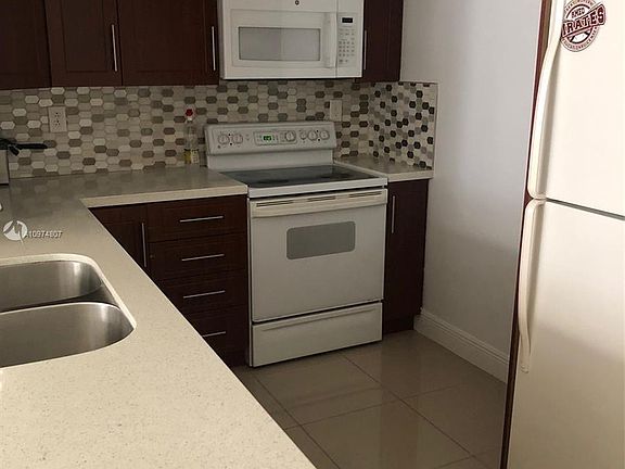 4th image of 9001 SW 77th Ave APT C105