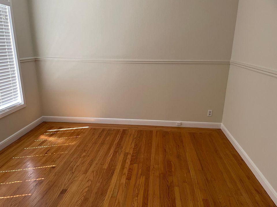 1st image of 1035 Noel Dr APT C