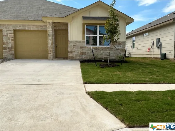 318 Green Valley Dr, Copperas Cove, TX 76522