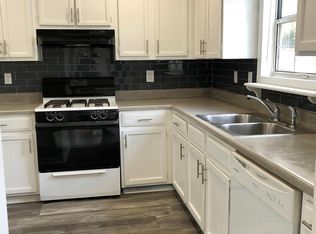883 Rosser St NW, Conyers, GA 30012