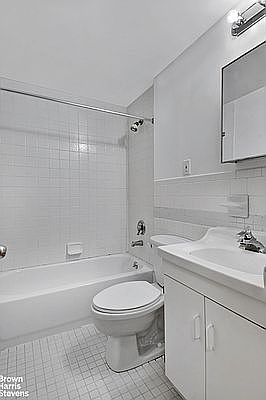 4th image of 213 W 122nd St APT 1