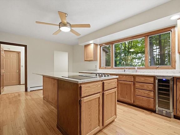 5th image of 66 Dawes Avenue