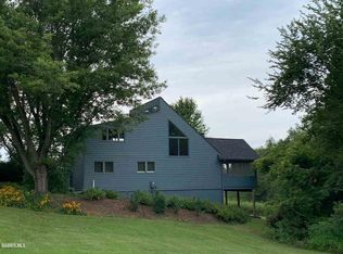 4 Fox Wood Path, Galena, IL 61036
