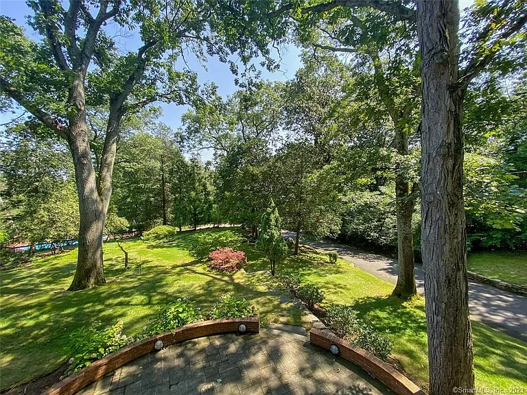 57 Drum Hill Ln — Photo 26
