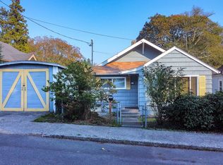 1886 8th St, Astoria, OR 97103