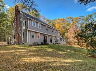 25 Knollwood Dr, Dover, MA 02030