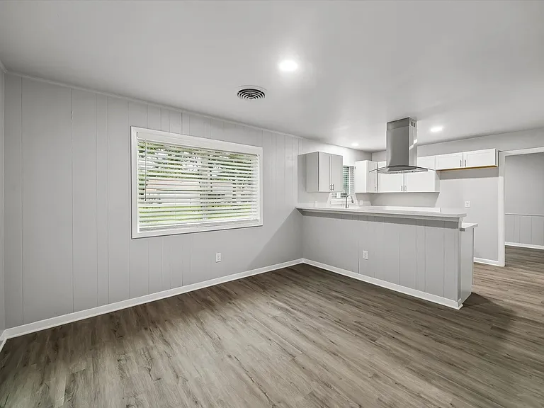 4114 Hill Oak Dr — Photo 3