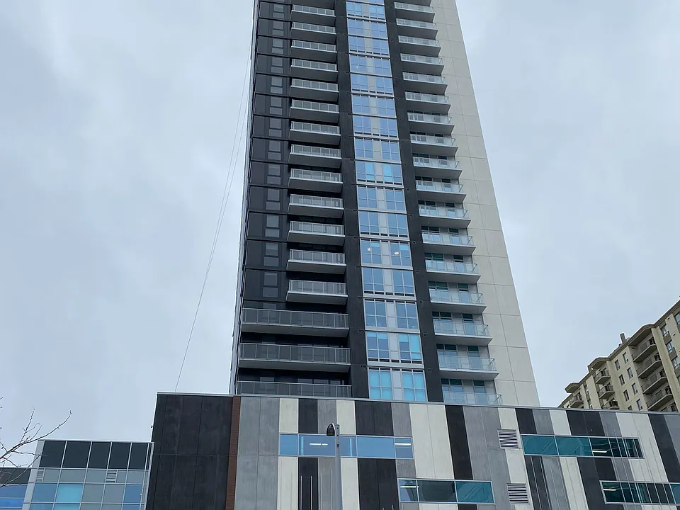 60 Frederick St #703