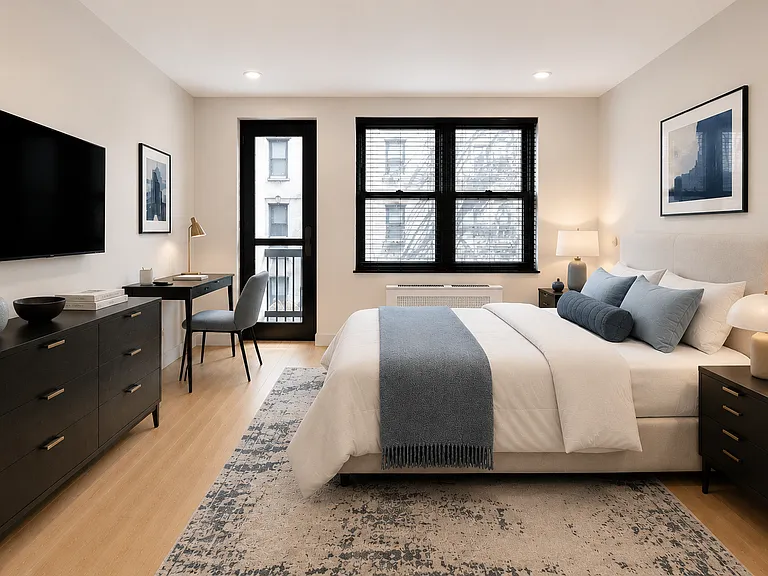 213 E 37th St #4K — Photo 1