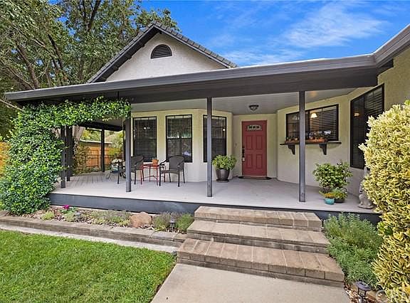 2nd image of 8095 Sherwood Blvd