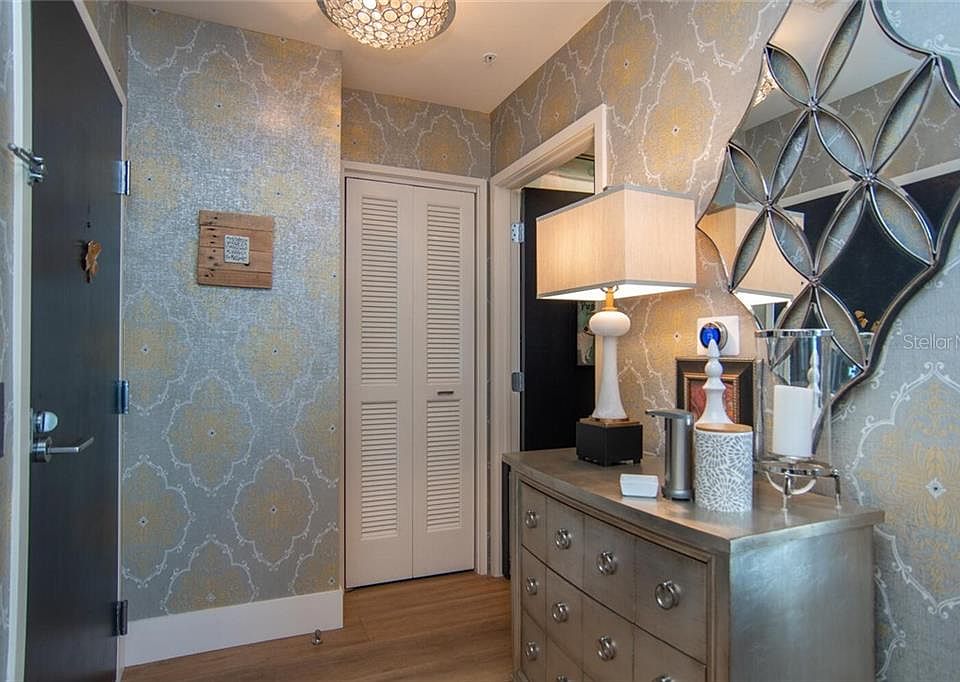 1st image of 175 1st St S APT 1706