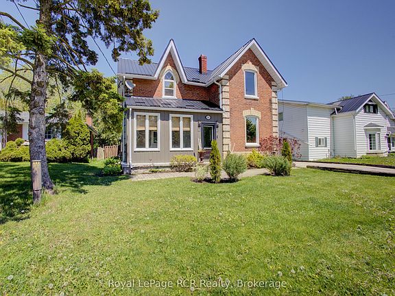 3rd image of 181 Georgina St