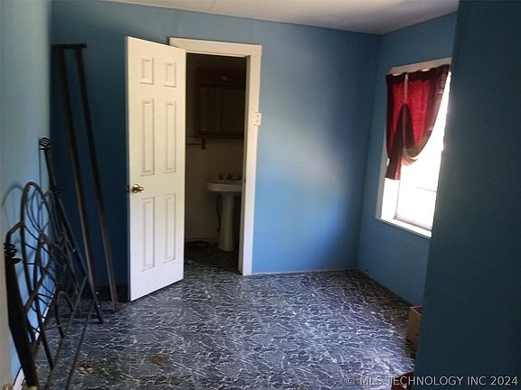 5th image of 715 S Del St
