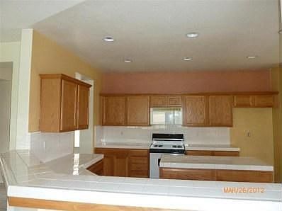 4th image of 1322 Edgewood Ct