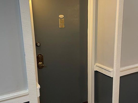 2nd image of 3125 Oakland Shores Dr #B204
