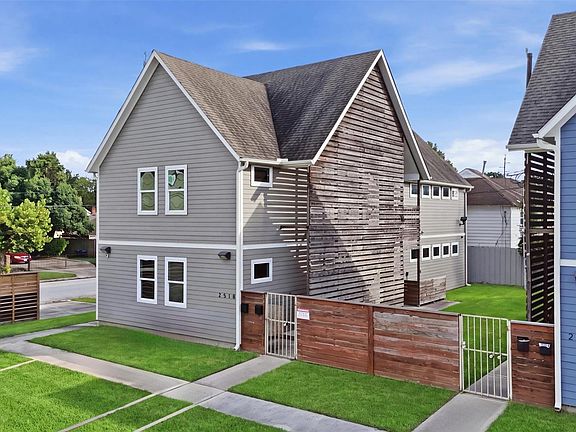 2nd image of 2518 Cleburne St
