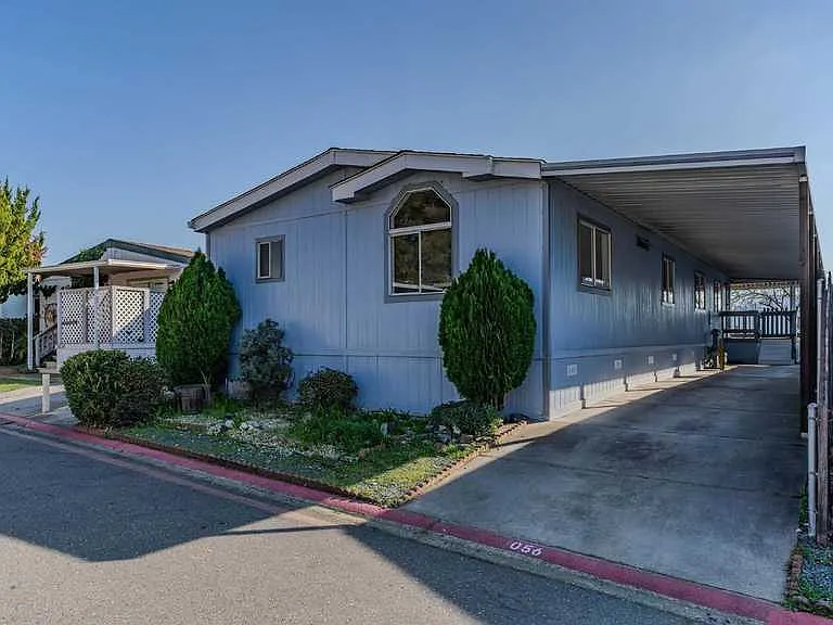 5604 Heritage Dr — Photo 3