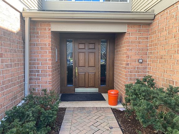 2nd image of 129 White Oak Ct APT 6