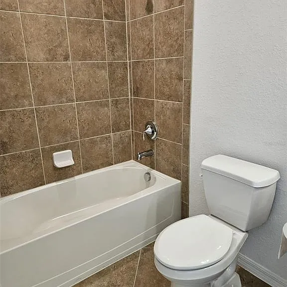 12324 Canavese Ln — Photo 32