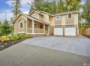 6649 NE 202nd St, Kenmore, WA 98028