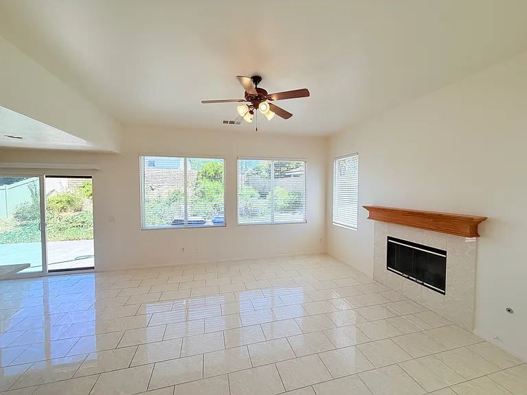 28330 Linda Vista St — Photo 13