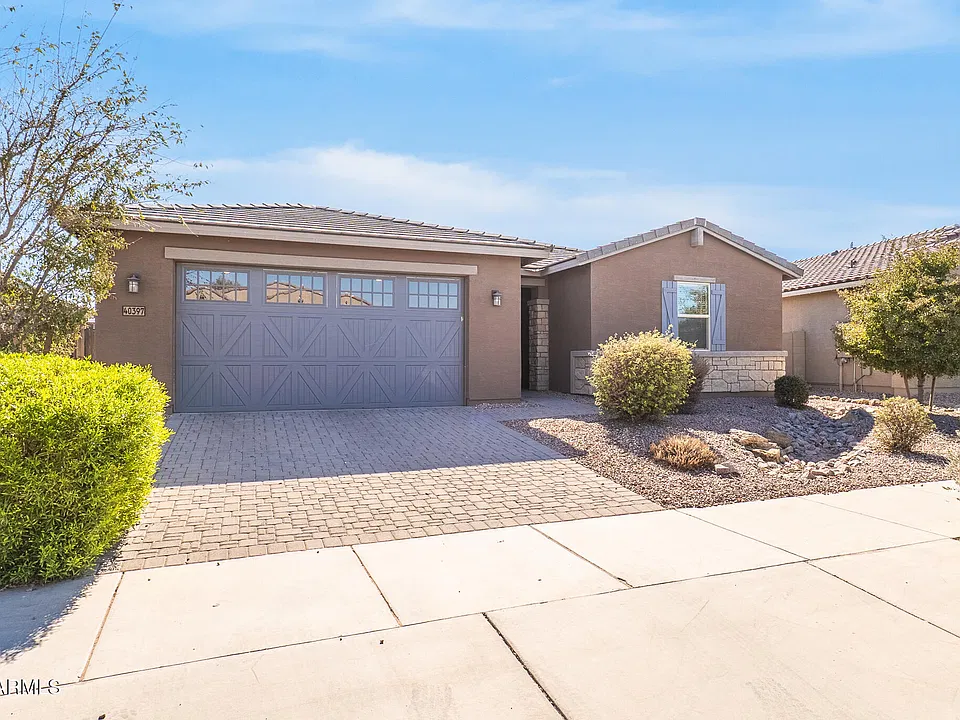 40397 W Williams Way