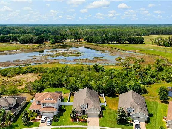 4th image of 8615 Eagle Brook Dr