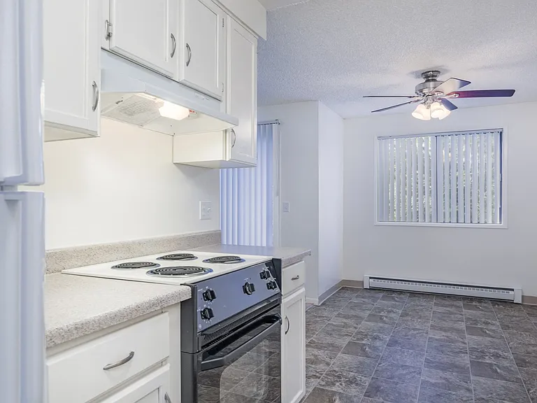 Forest Ridge Apartments — Photo 17