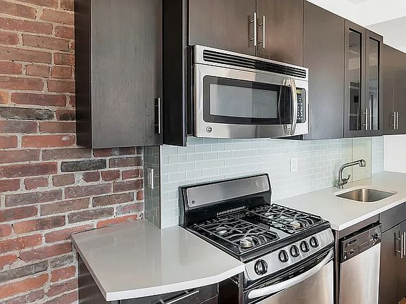 2nd image of 259 E Broadway APT 6C