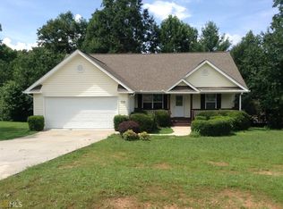 224 Timber Ridge Dr, Clarkesville, GA 30523