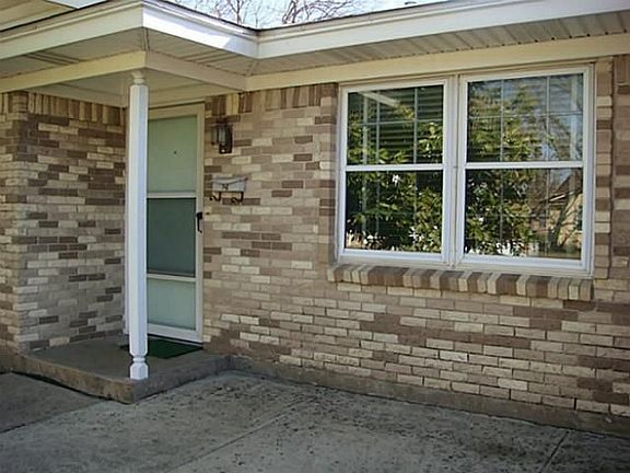 3rd image of 4326 Princeton Dr