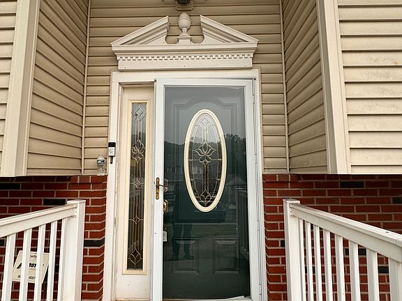 4th image of 443 Bath Ave