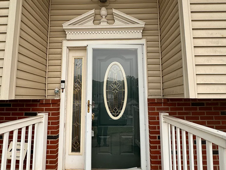 443 Bath Ave — Photo 4