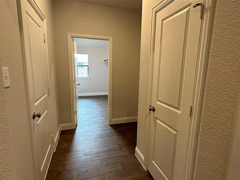 1608 Elizabeth St — Photo 11