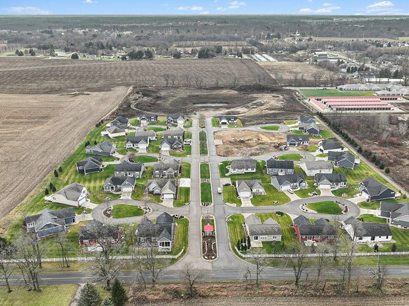 9177 Cottage Xing #28, Richland, MI 49083