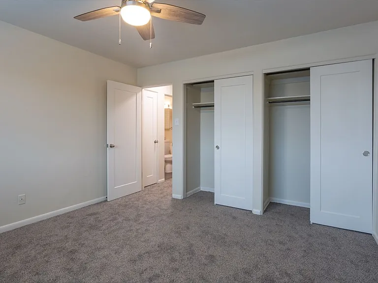 Virginia Mae Apartments — Photo 19