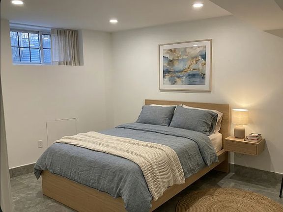 5th image of 277 Halsey St APT 1R