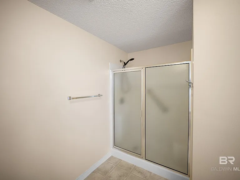 13097 Concord Dr E — Photo 14