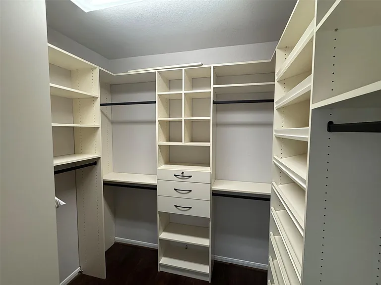 5310 Royal Press Dr — Photo 10