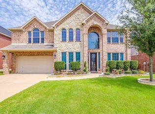 820 Evergreen Ln, Burleson, TX 76028
