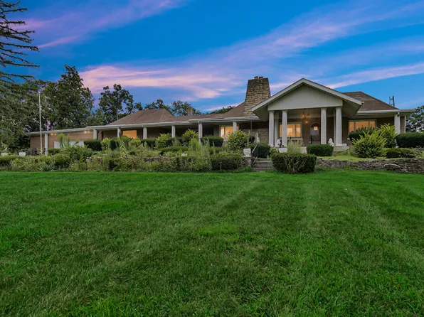 12619 Grant St, Crown Point, IN 46307