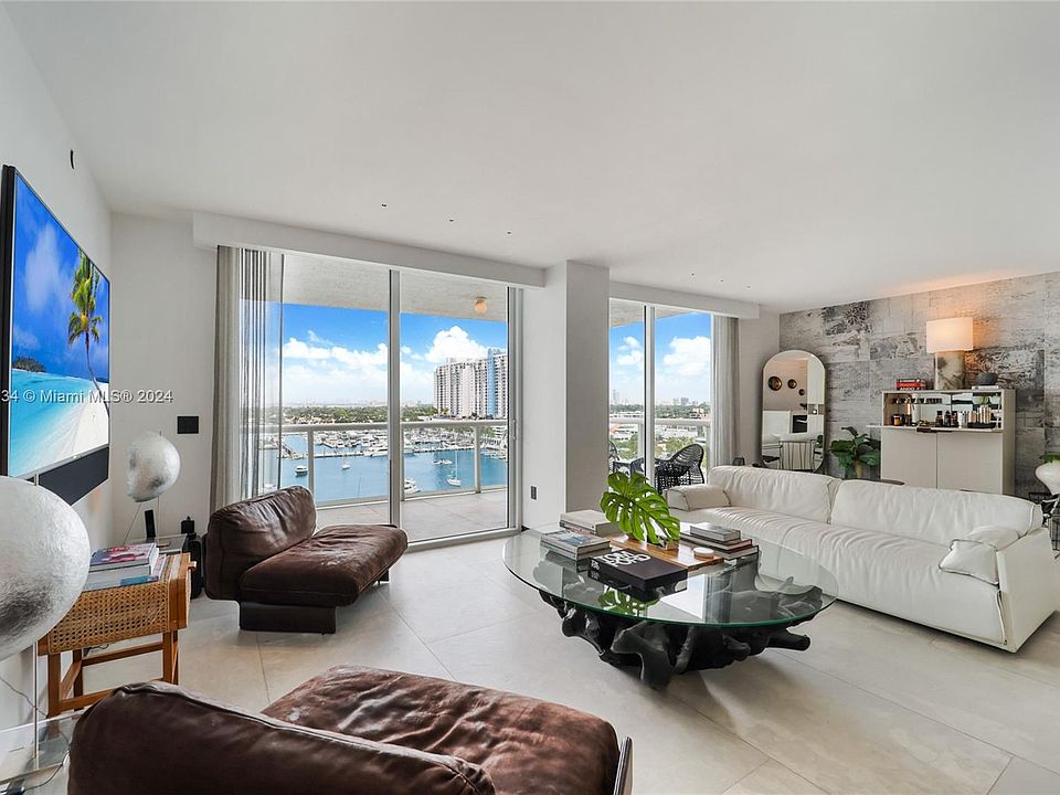 1st image of 10 Venetian Way APT 1103