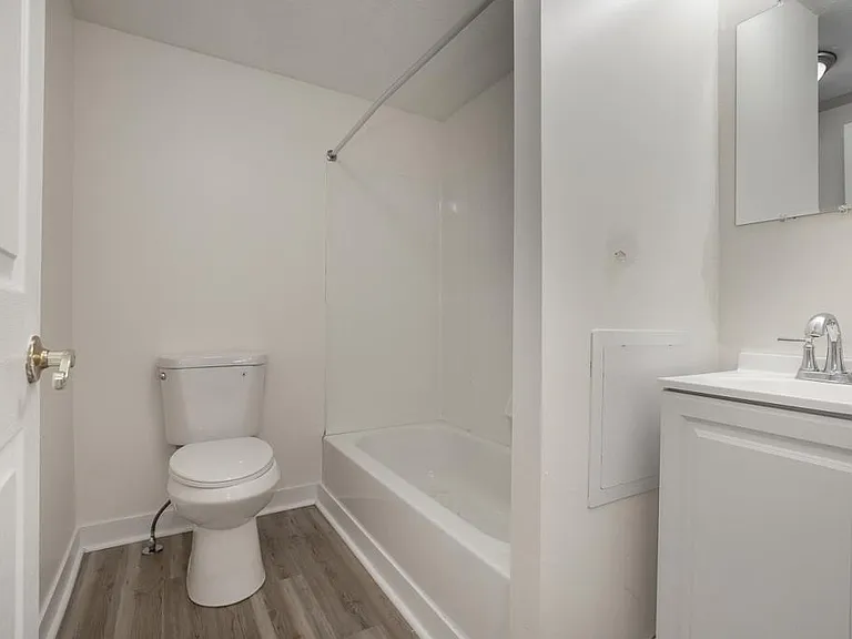 18619 Arrowhead Ave — Photo 15