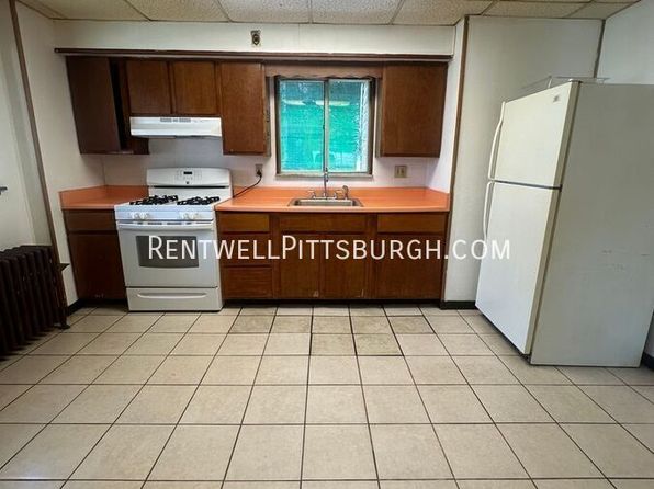 522 Cavitt Ave #A, Trafford, PA 15085