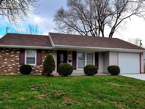 2nd image of 2028 Drummond Dr