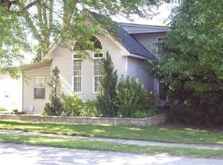 542 Forest Ave, Greenwood, IN 46143