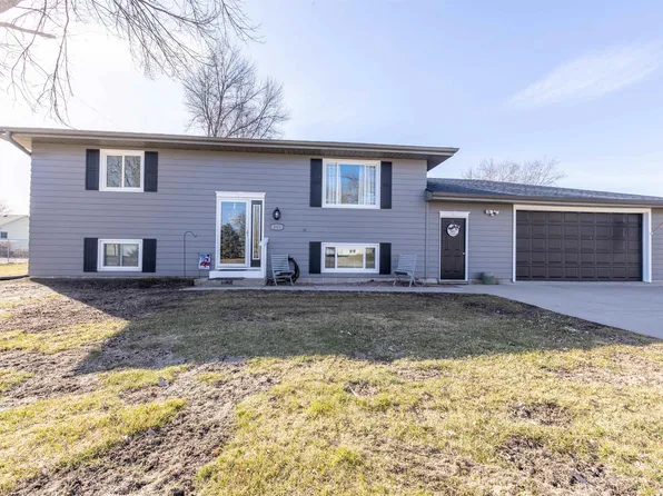 805 Willow St, Salix, IA 51052