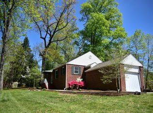 616 Lake Forest Dr, Knoxville, TN 37920