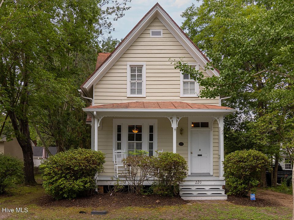 1st image of 220 E King Street