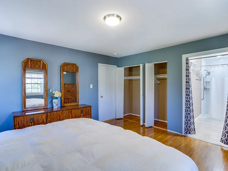 9215 Cherrytree Dr — Photo 28